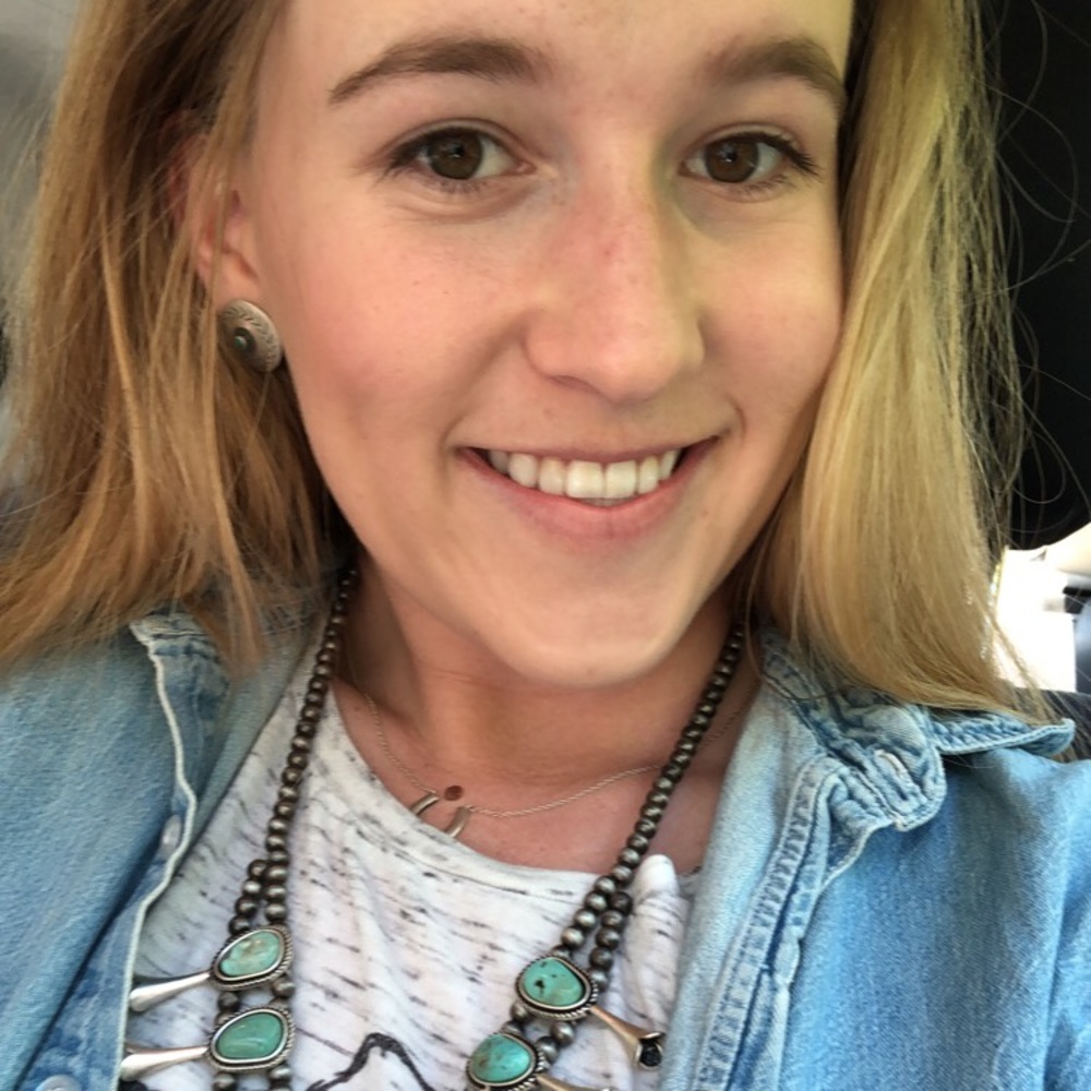 Meet your Posher, Lily